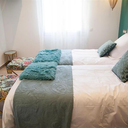 Apartamento Luna - Solo Adultos Мадрид Екстериор снимка